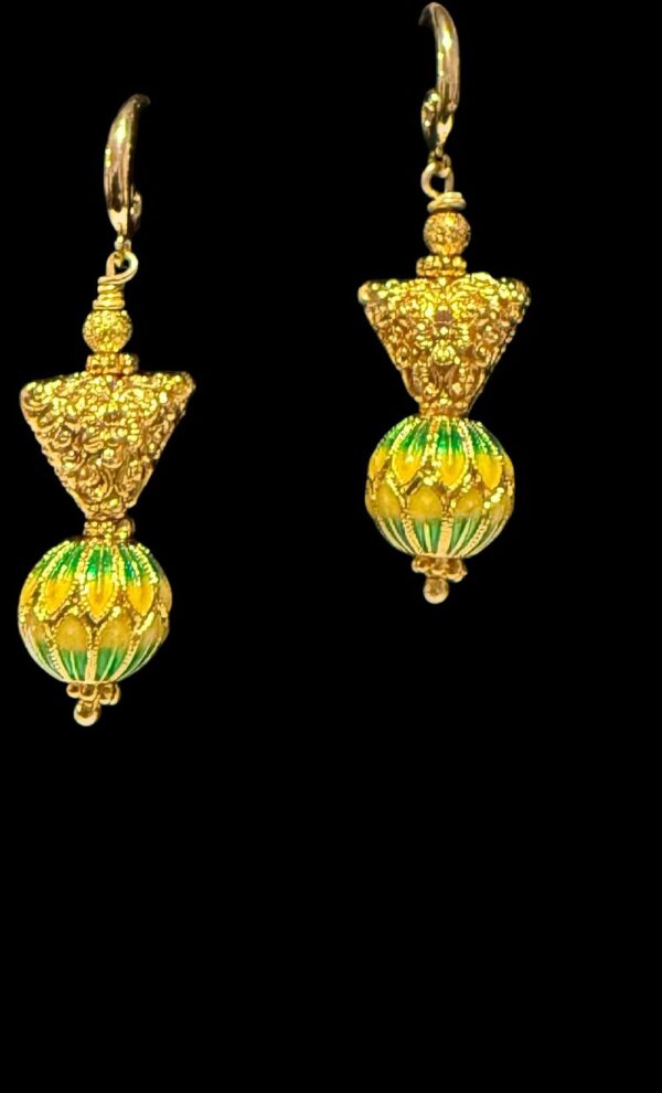 Closionne Bead Crowned With Triangular Gold Bead